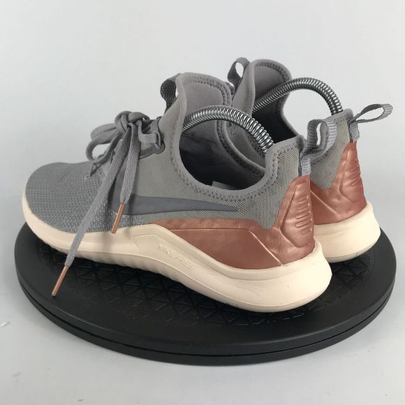 Nike Free TR 8 Premium Training Shoes Gray CD9562-098 Women’s Size 8 - Picture 7 of 12